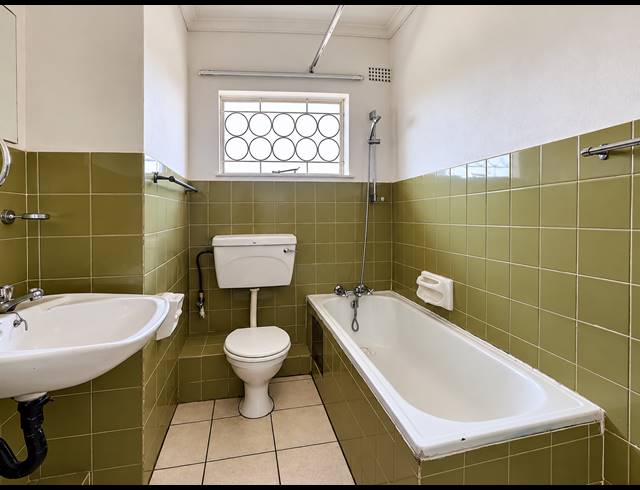 2 BEDROOM FLAT FOR SALE IN THREE RIVERS